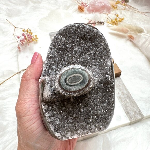 Gorgeous Amethyst Cut Base from Uruguay - Picture 5 of 10